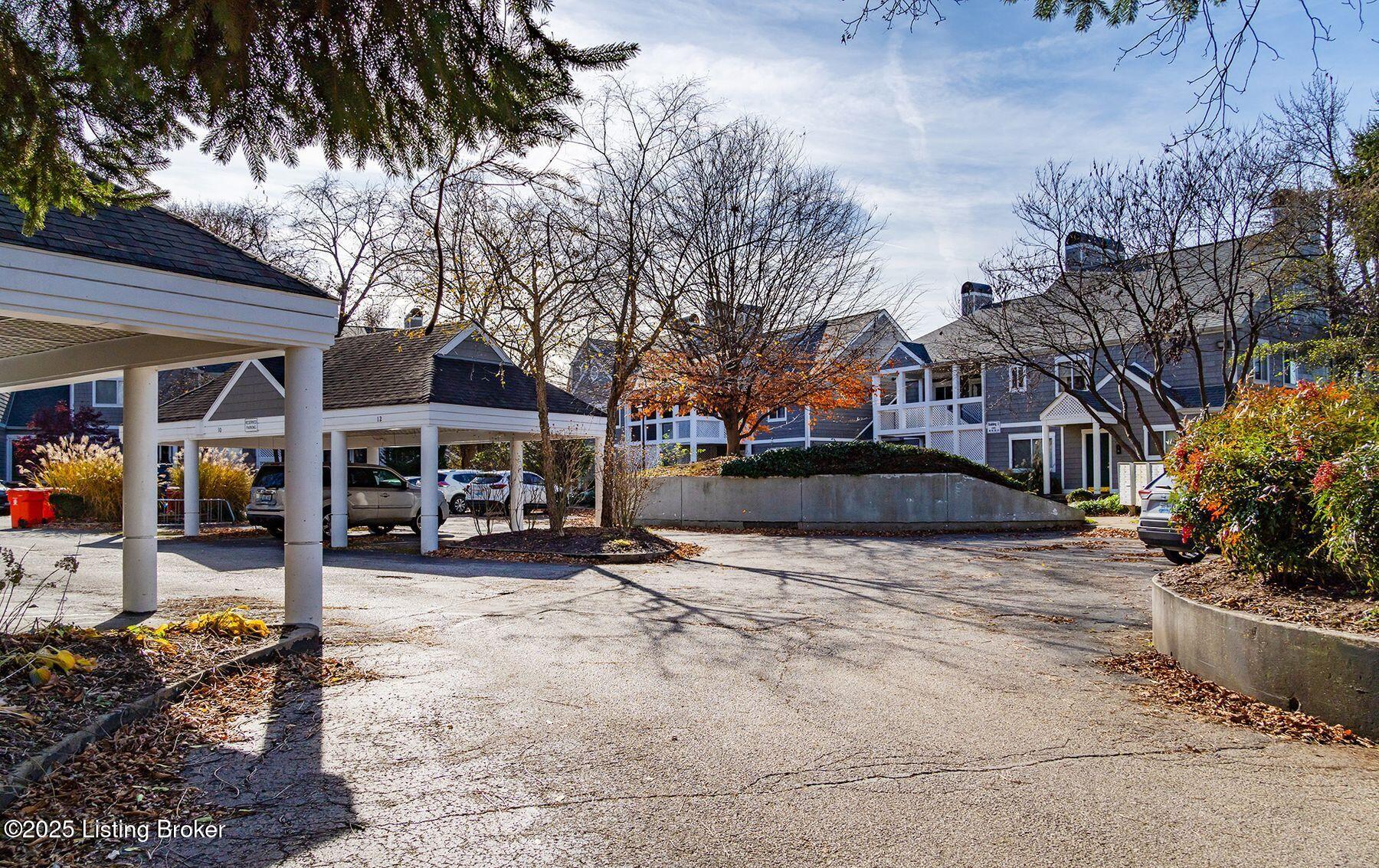 9 Lake Ave