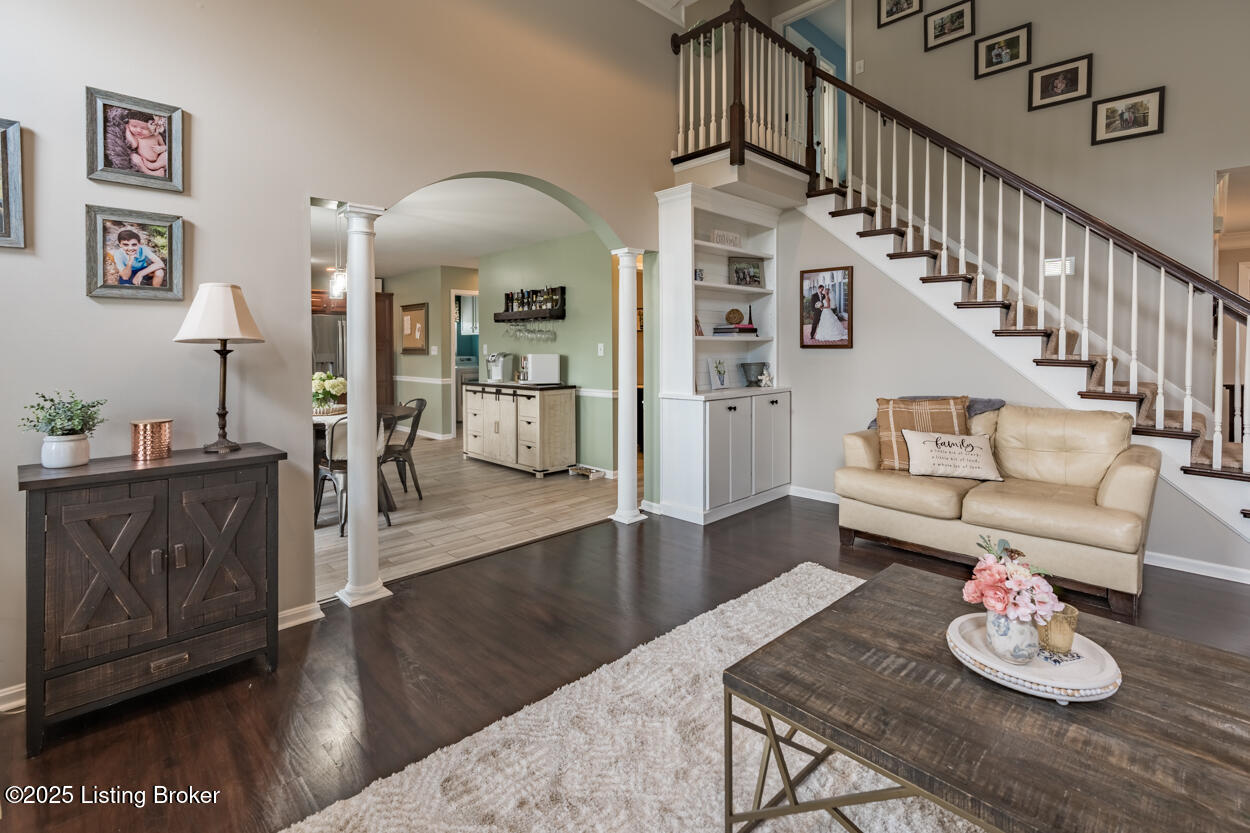 4702 Saratoga Springs Ct