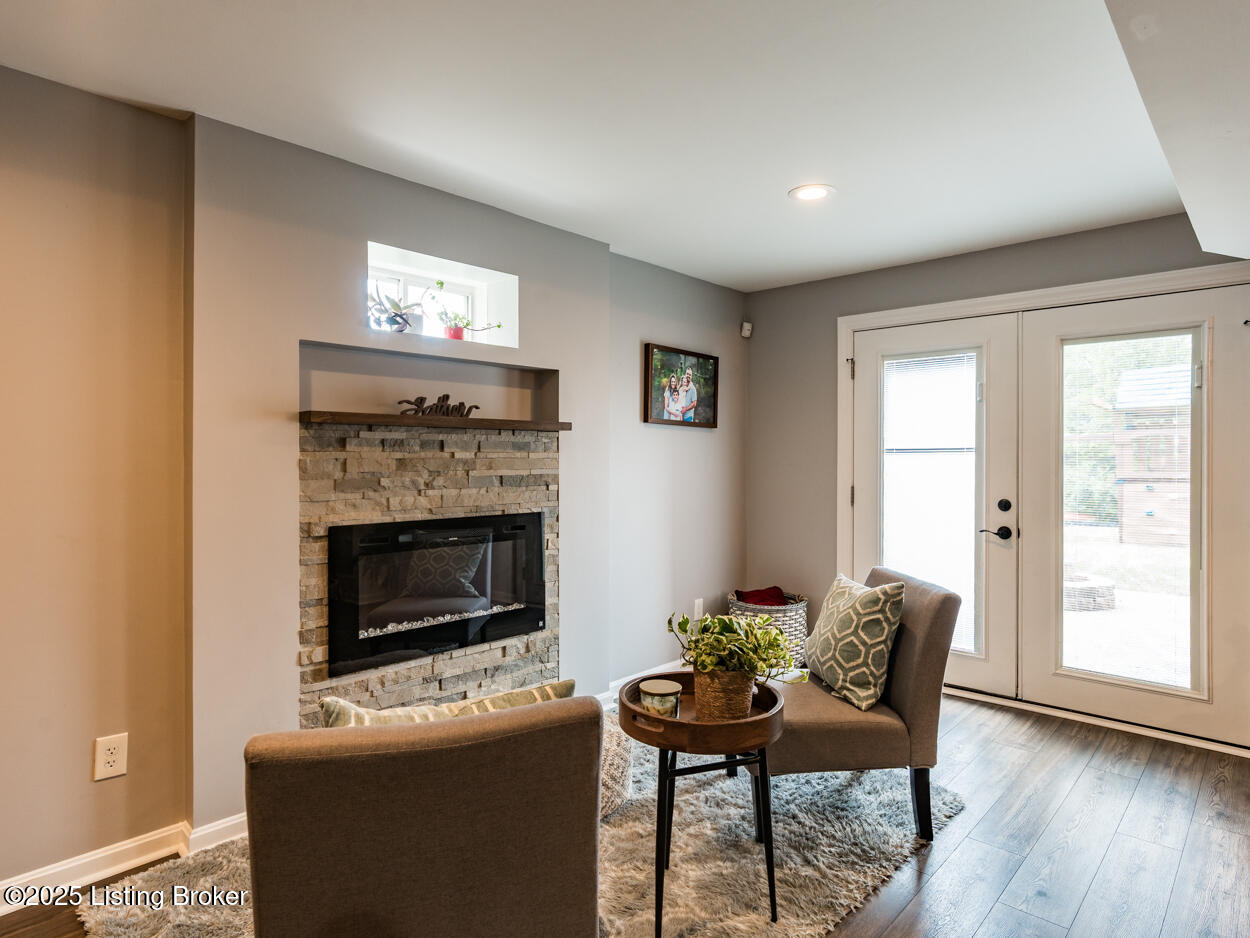 4702 Saratoga Springs Ct
