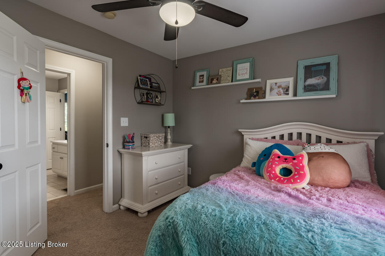 4702 Saratoga Springs Ct