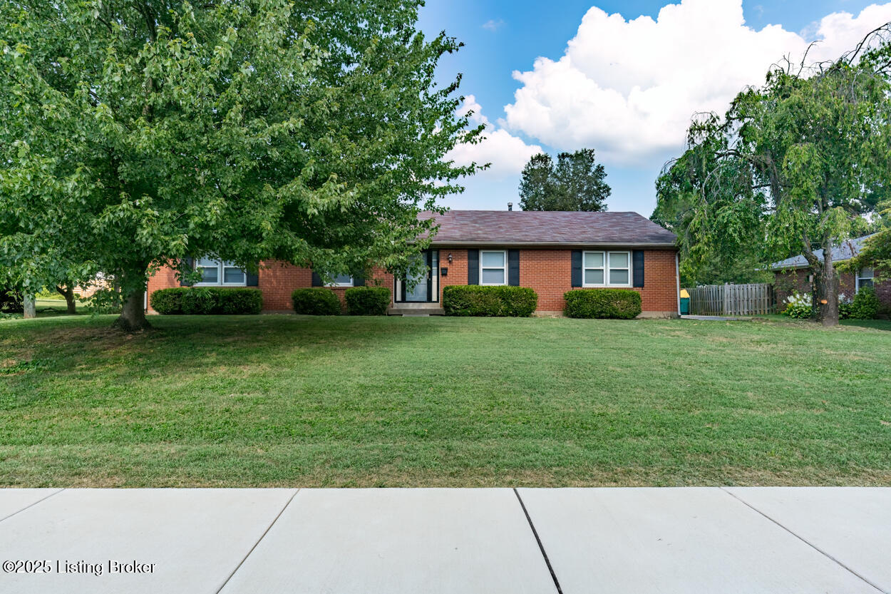 1415 Girard Dr