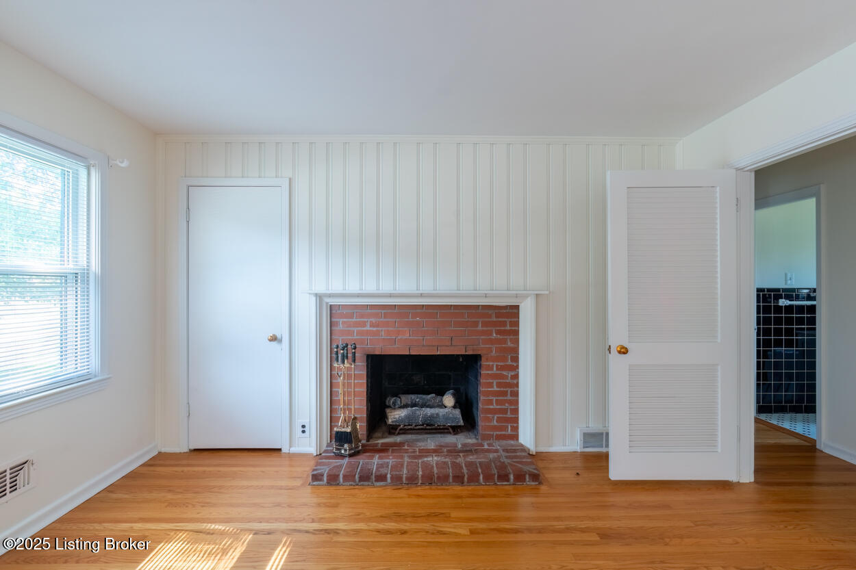 1415 Girard Dr