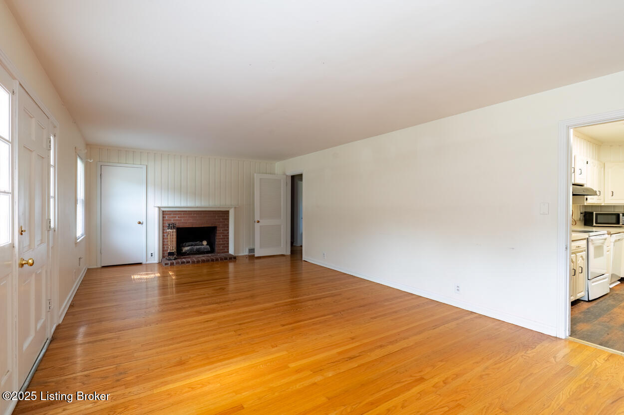 1415 Girard Dr