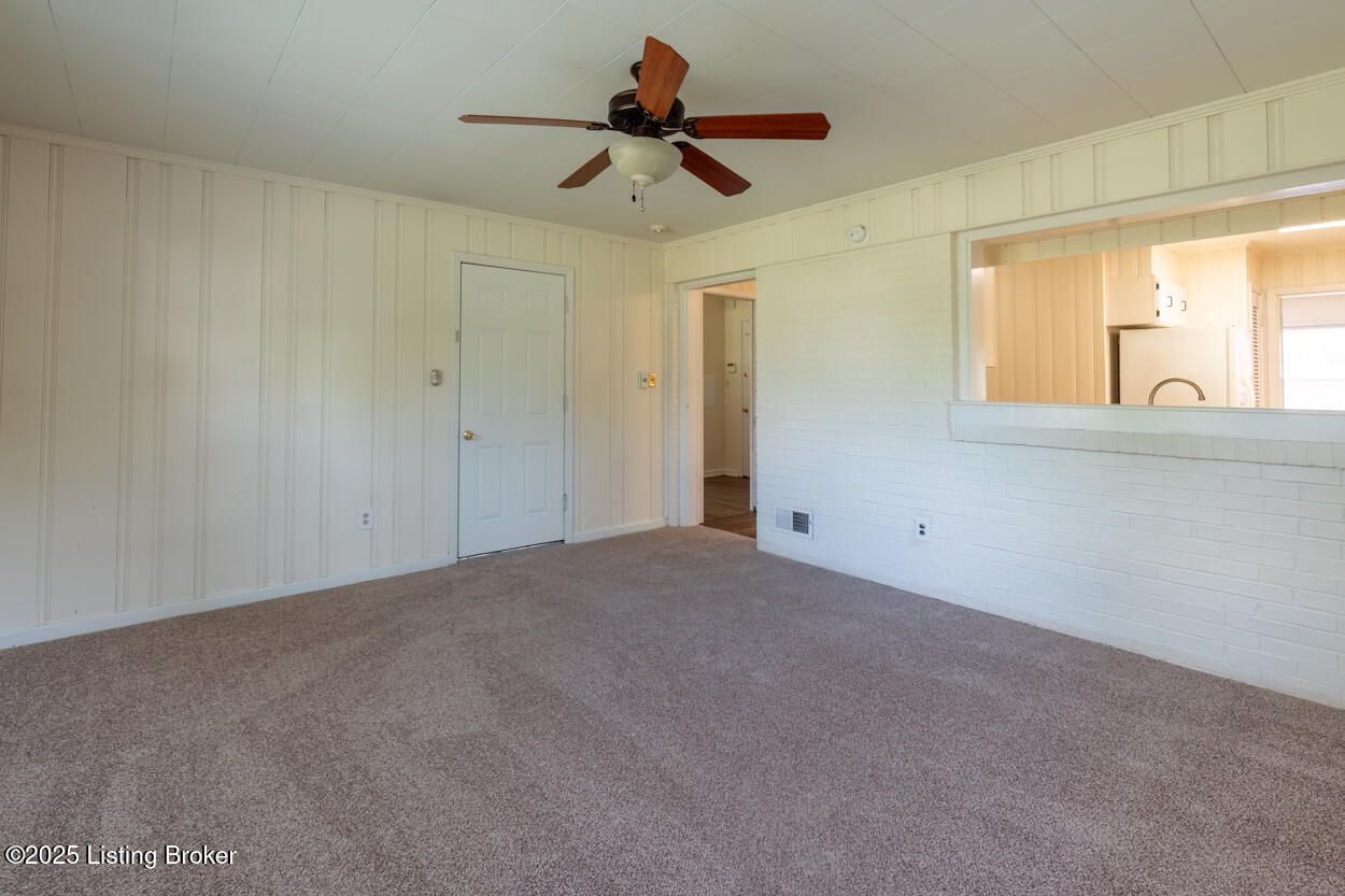 1415 Girard Dr