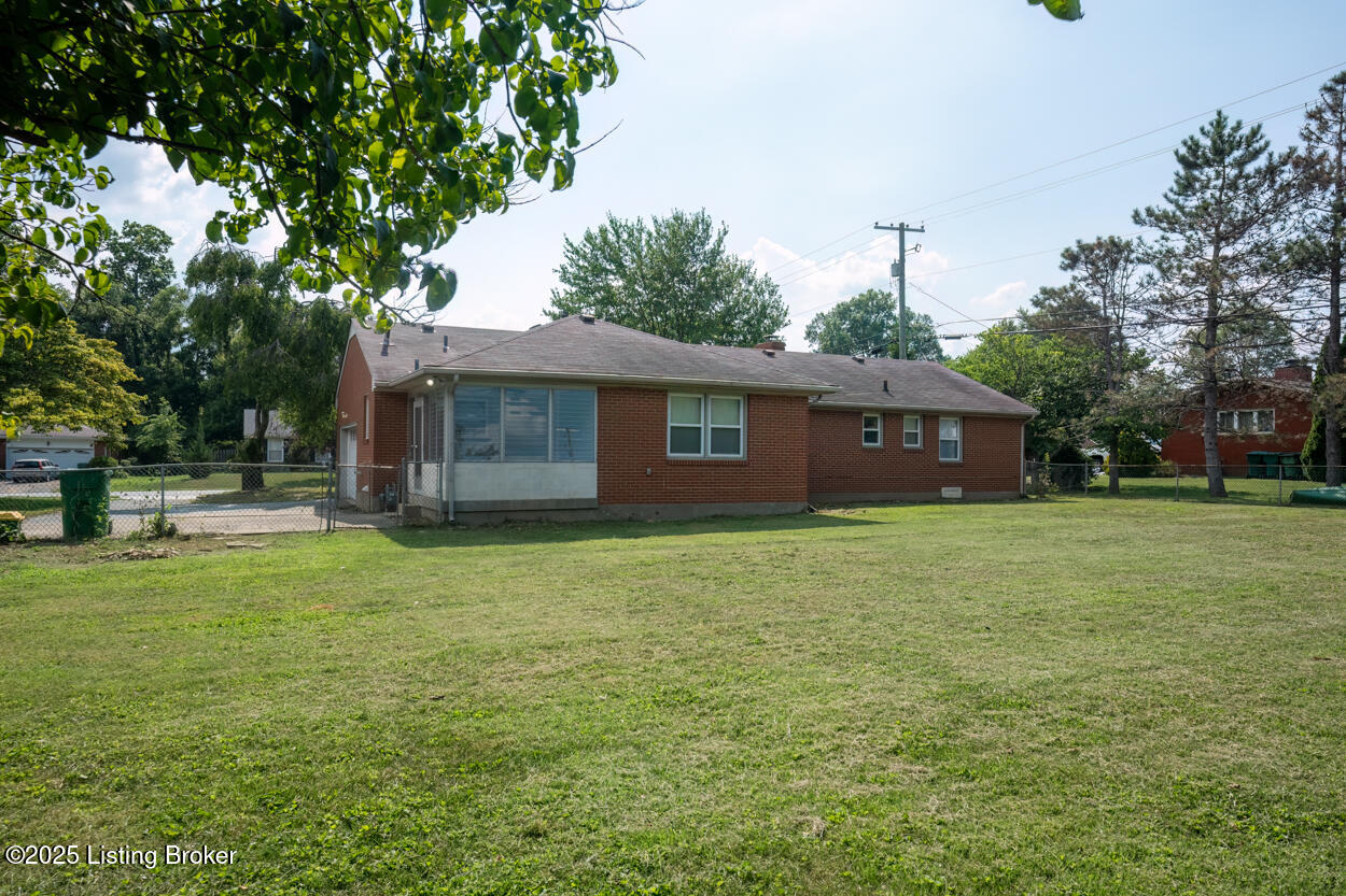 1415 Girard Dr