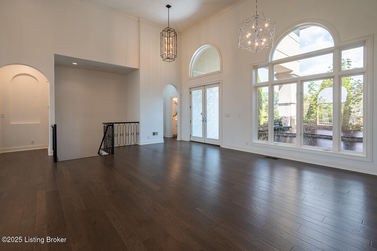 15407 Crystal Springs Way