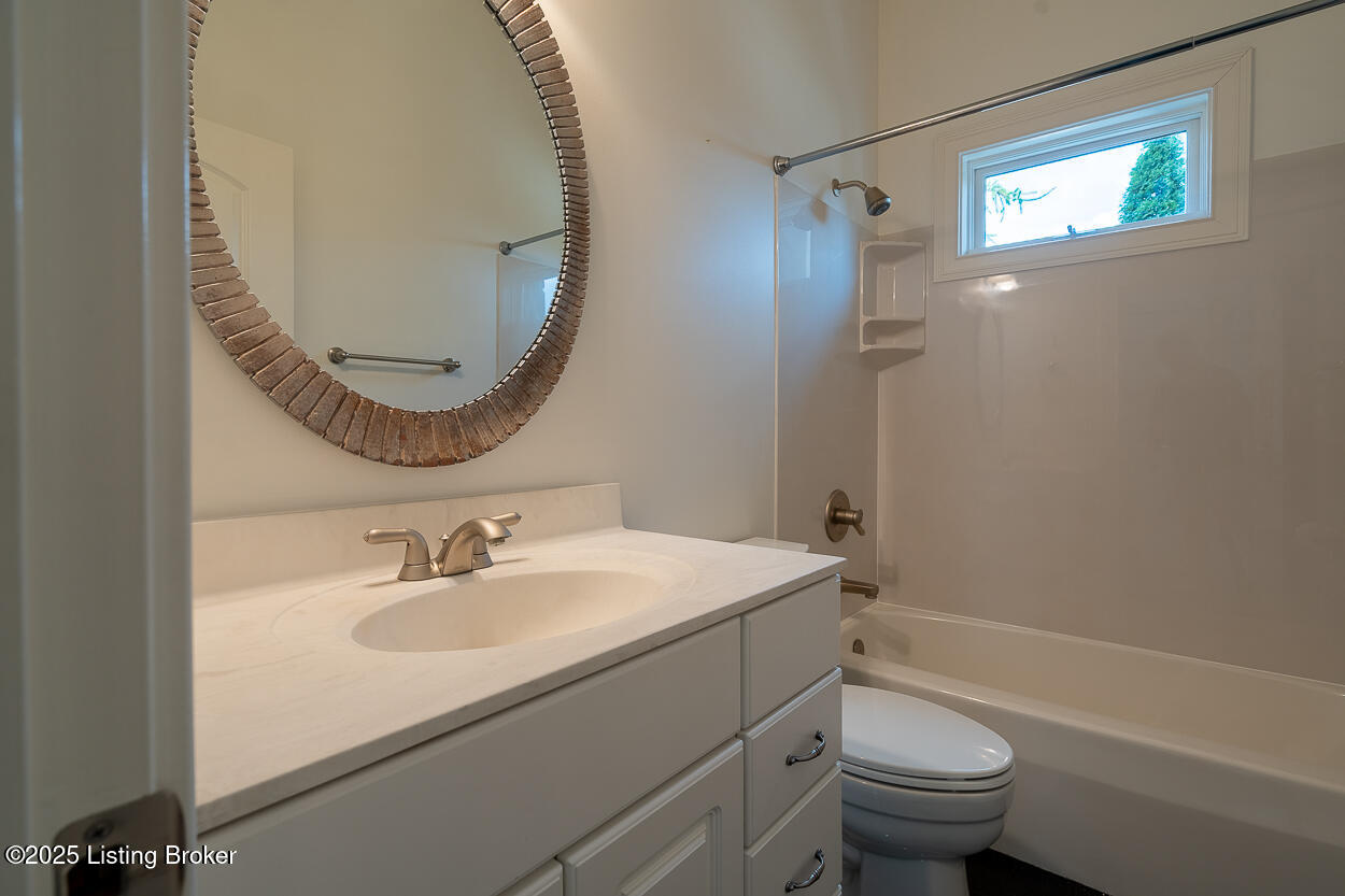 15407 Crystal Springs Way