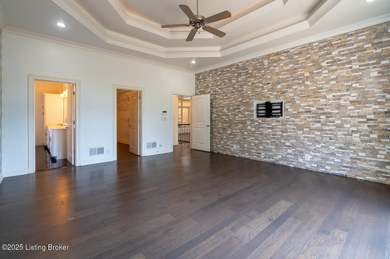 15407 Crystal Springs Way