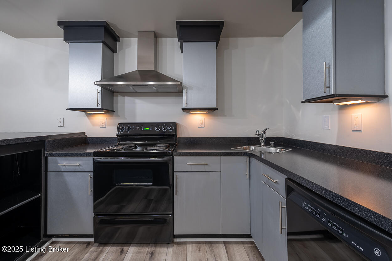 15407 Crystal Springs Way