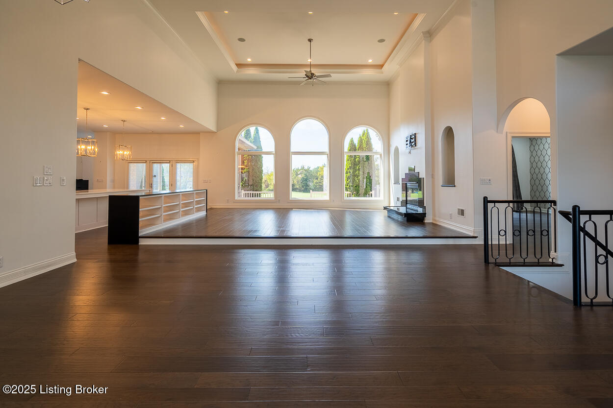 15407 Crystal Springs Way