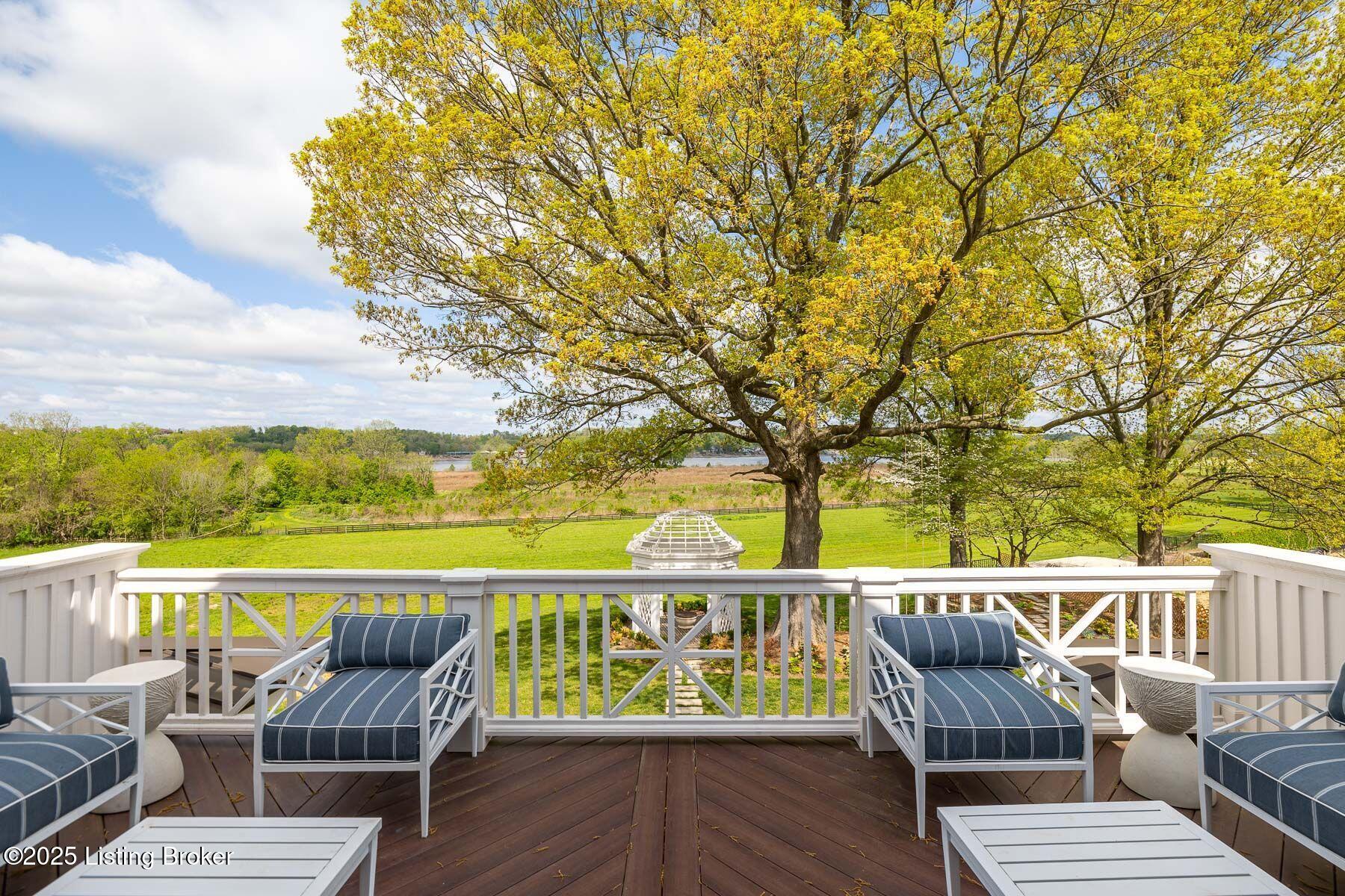 8220 Sutherland Farm Rd