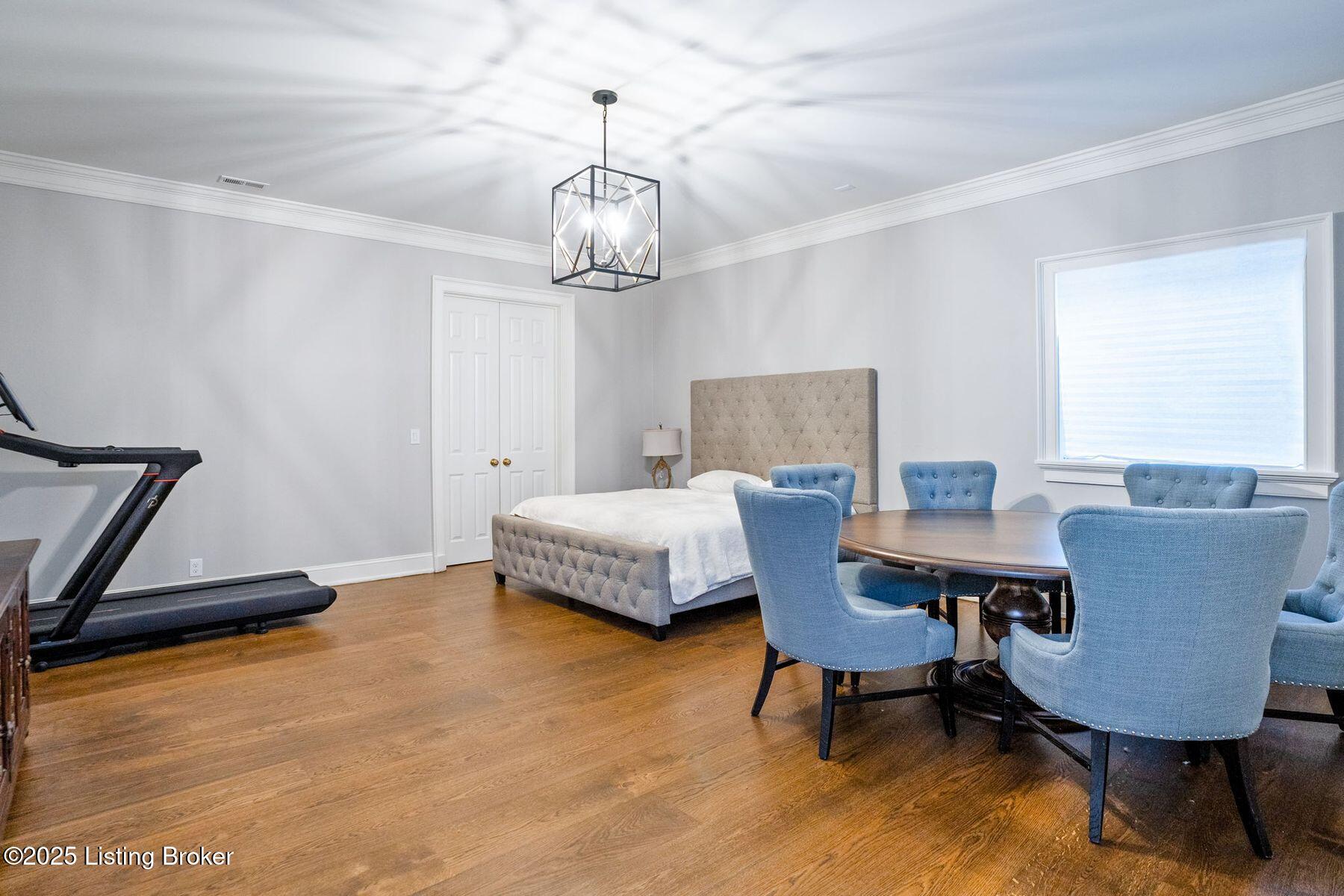 8220 Sutherland Farm Rd