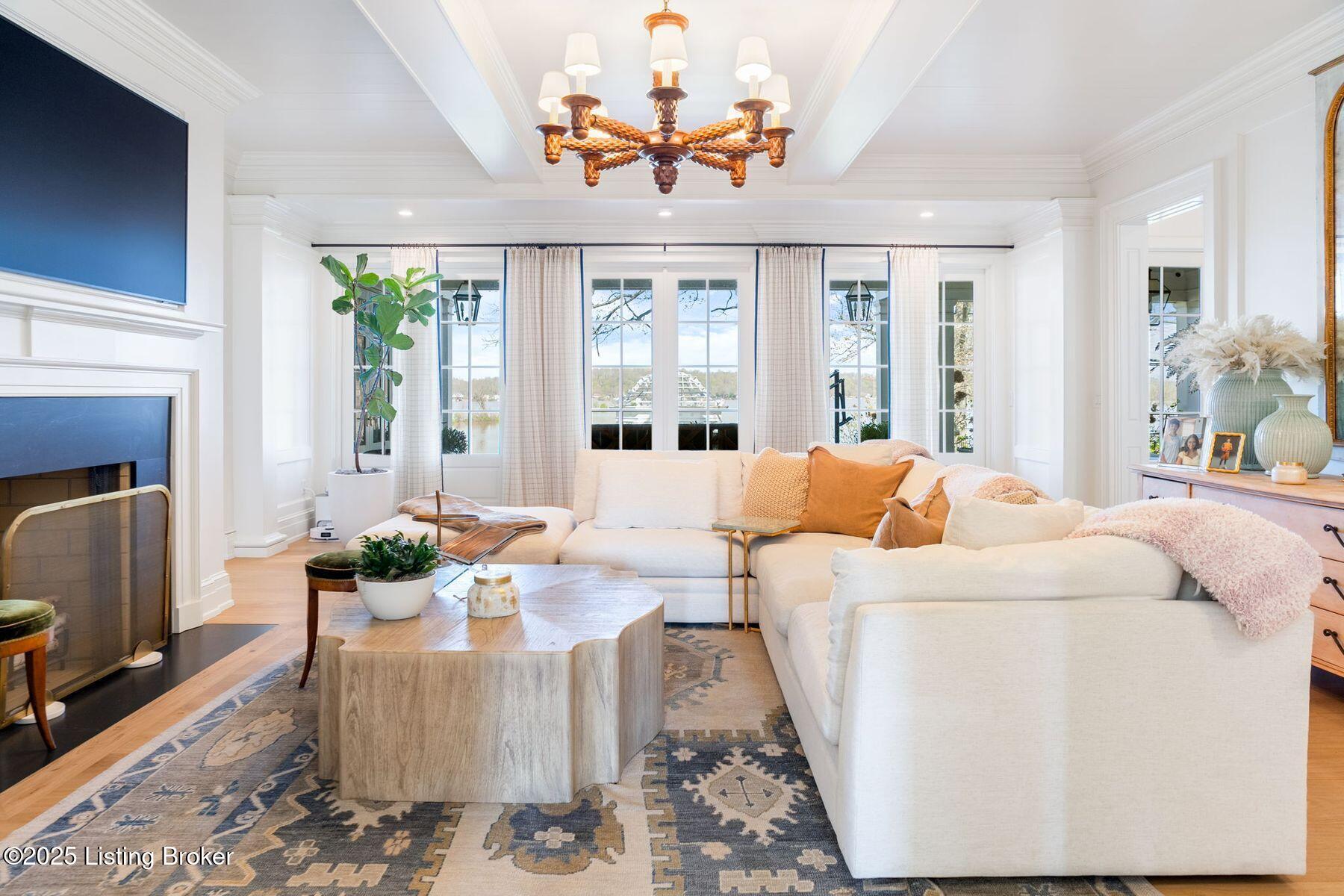 8220 Sutherland Farm Rd