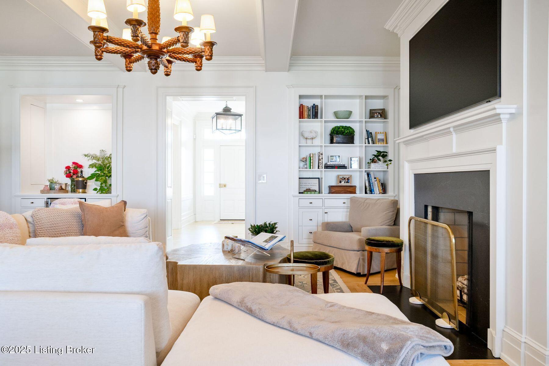 8220 Sutherland Farm Rd