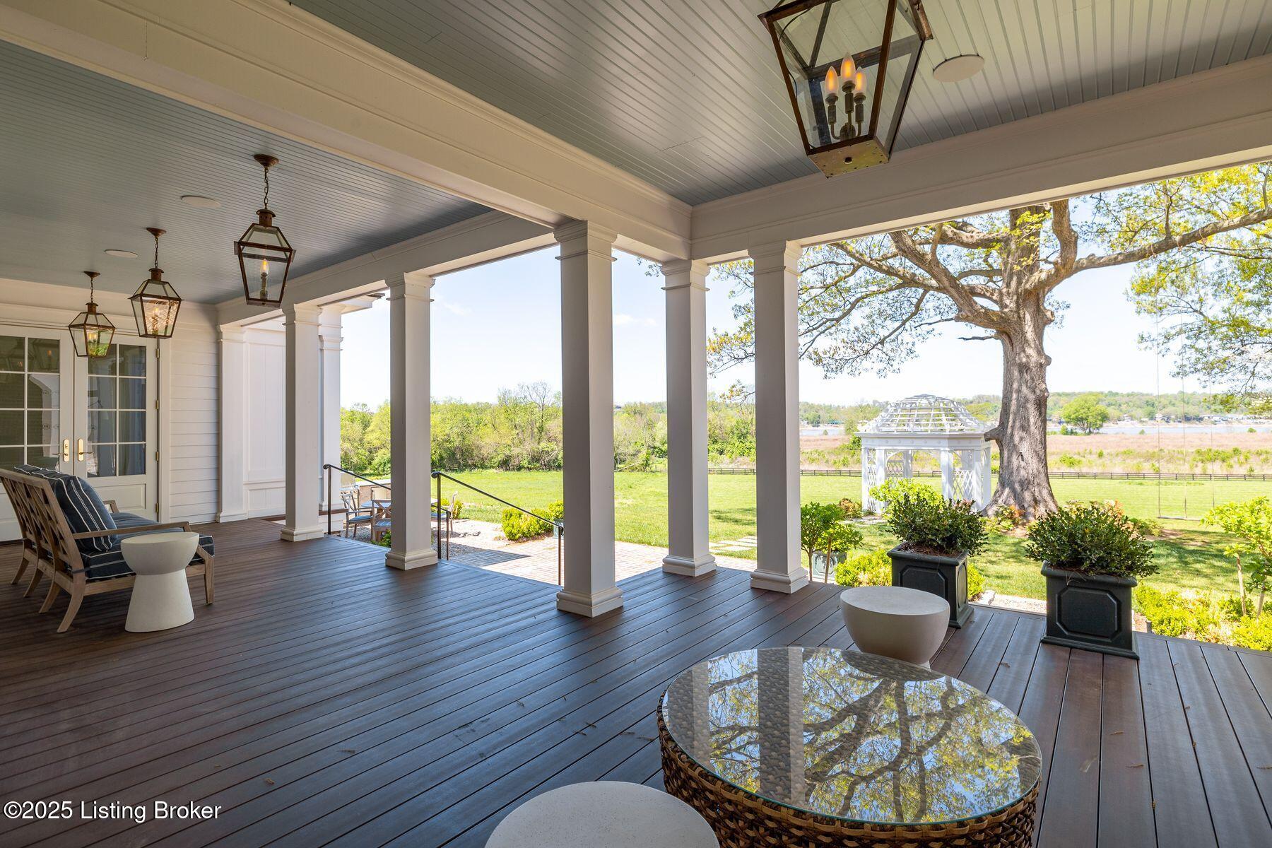 8220 Sutherland Farm Rd