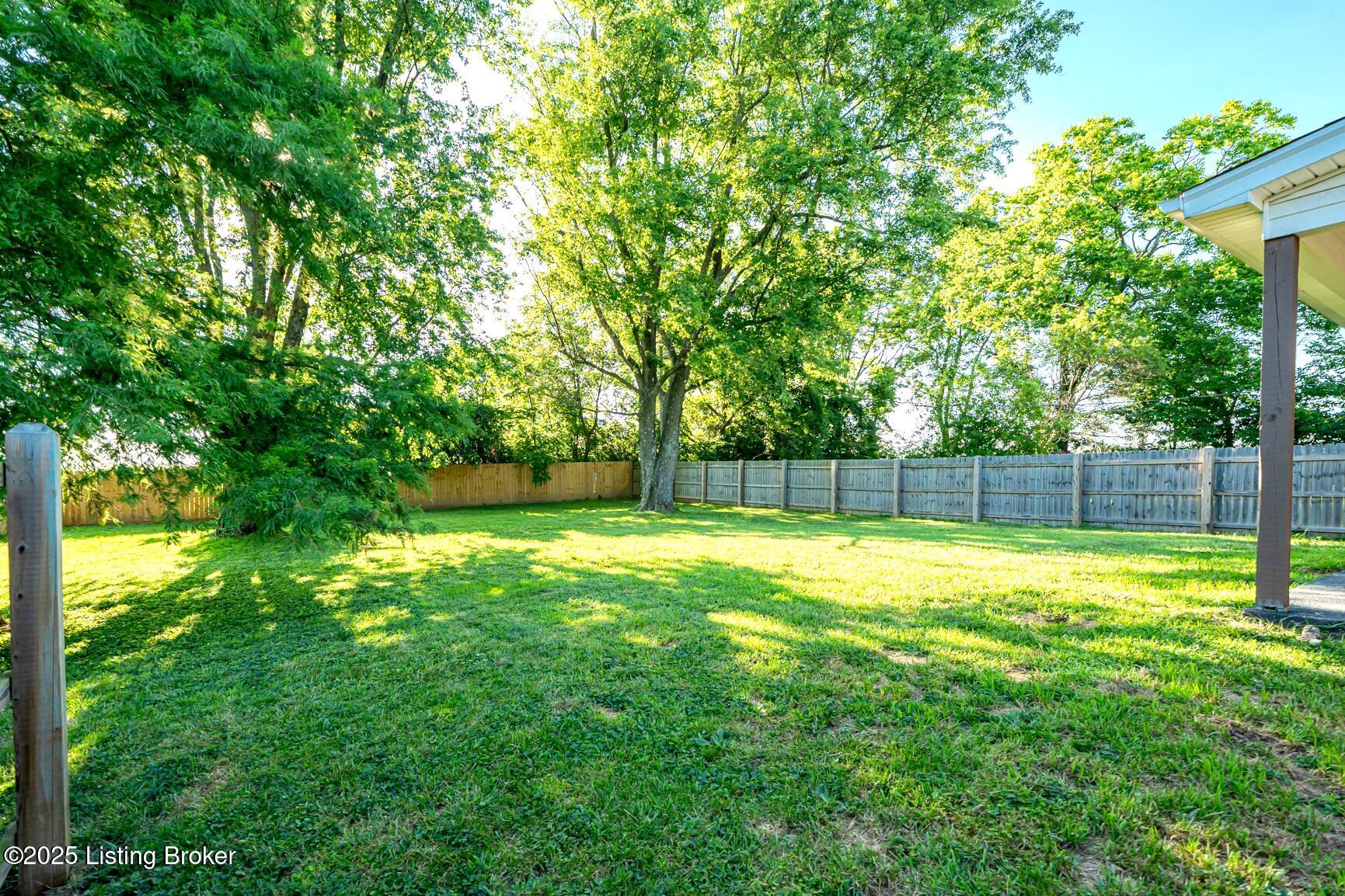 773 Ardmore Ln