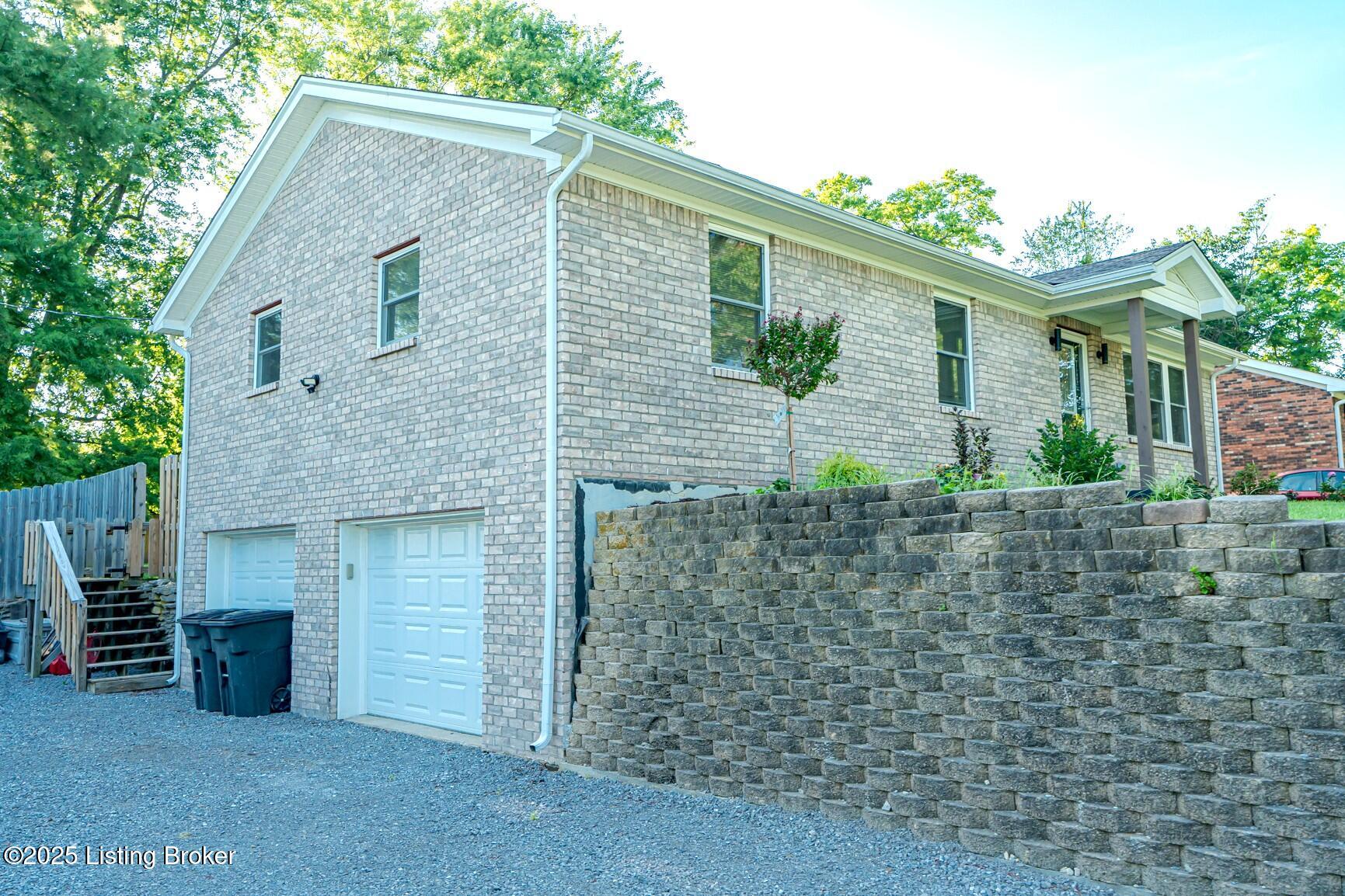 773 Ardmore Ln