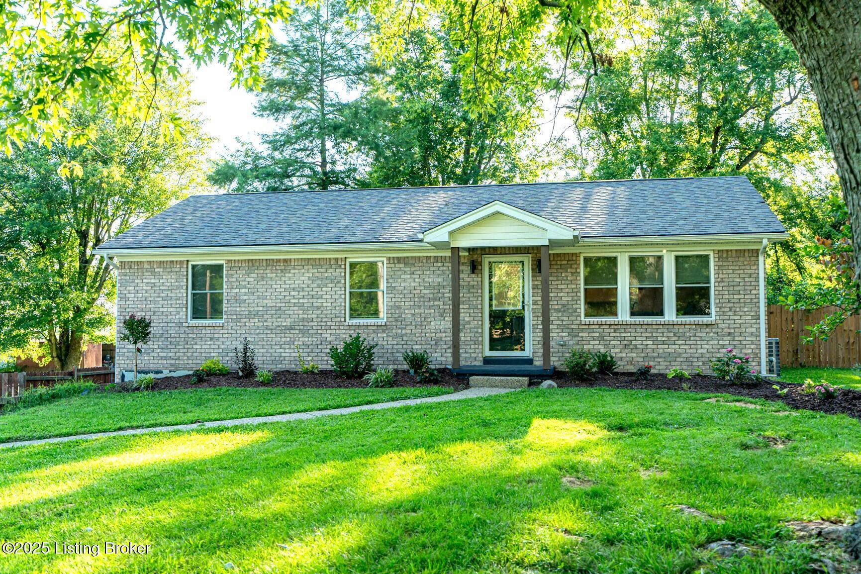 773 Ardmore Ln