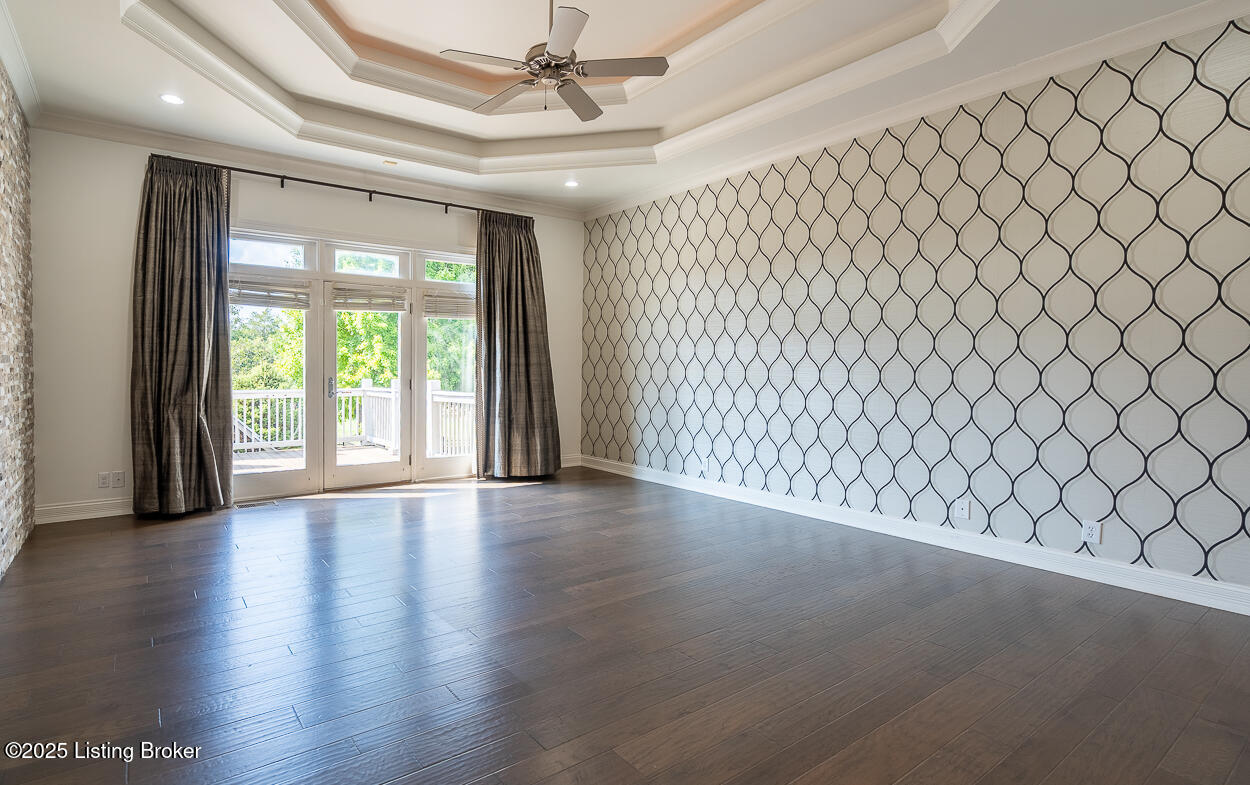 15407 Crystal Springs Way