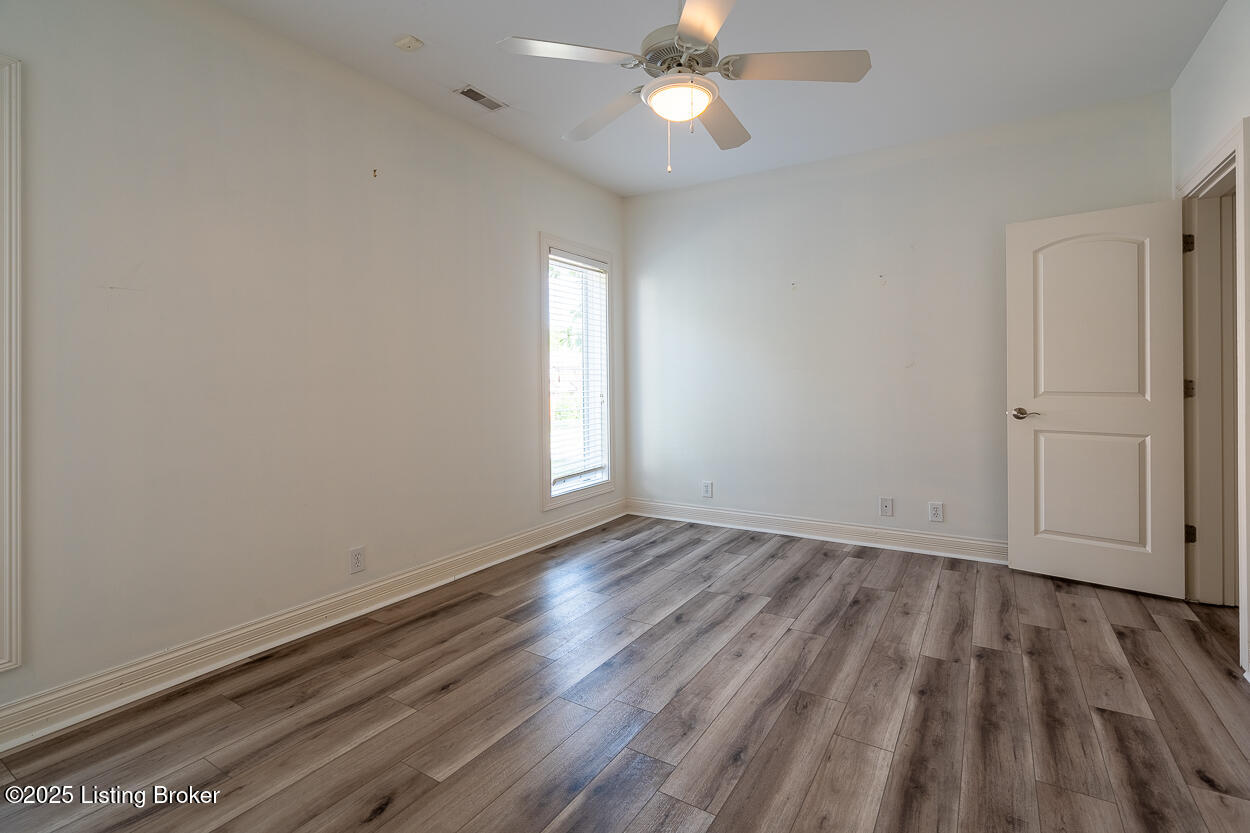 15407 Crystal Springs Way