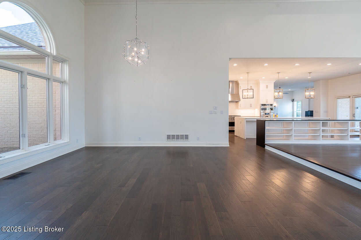 15407 Crystal Springs Way