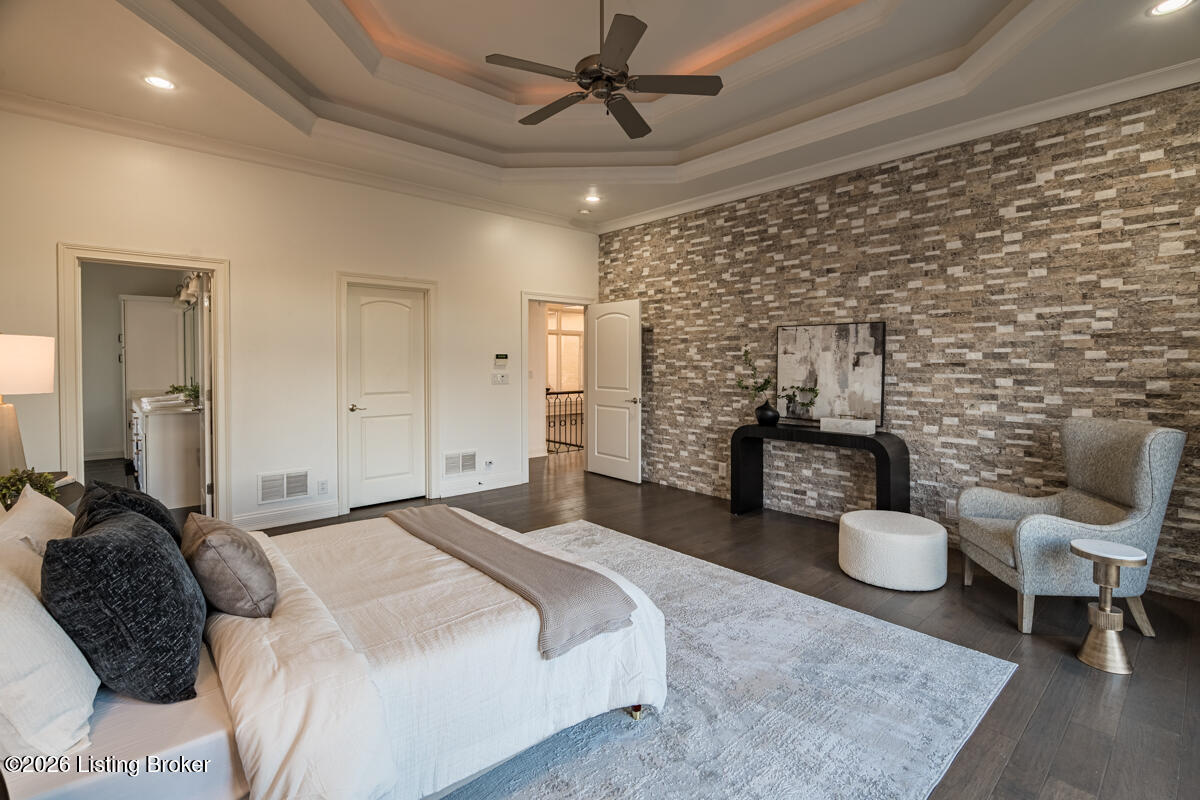 15407 Crystal Springs Way