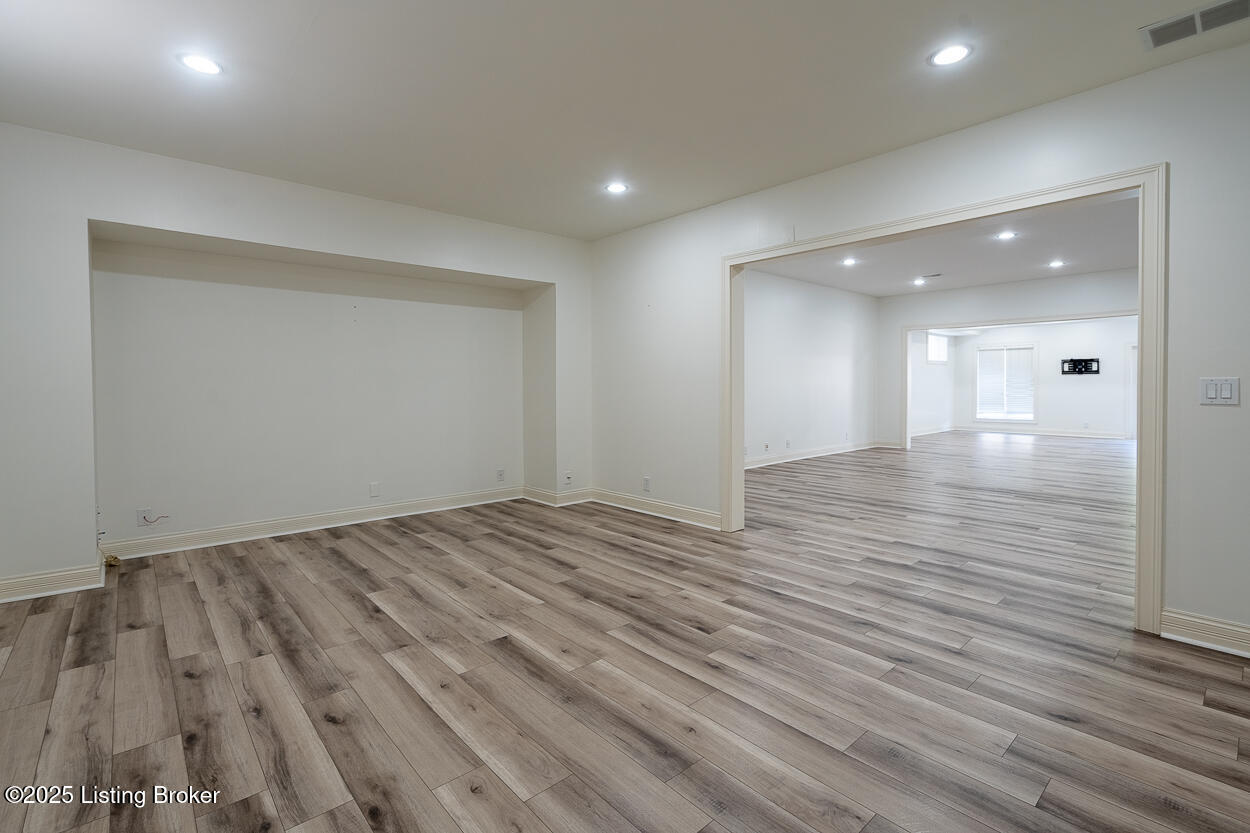 15407 Crystal Springs Way