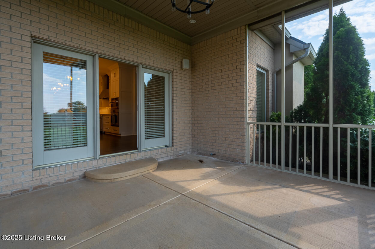 15407 Crystal Springs Way