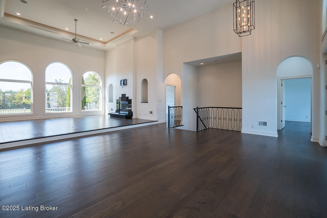 15407 Crystal Springs Way