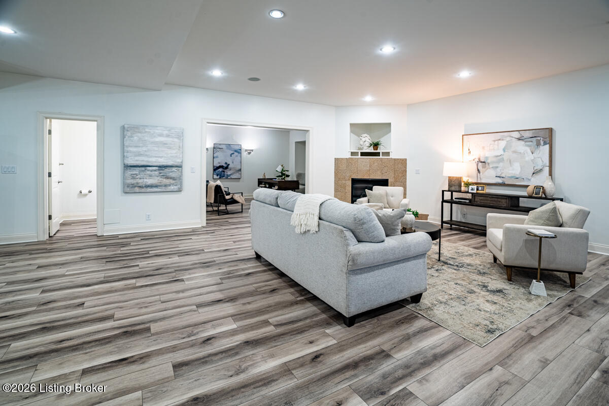 15407 Crystal Springs Way