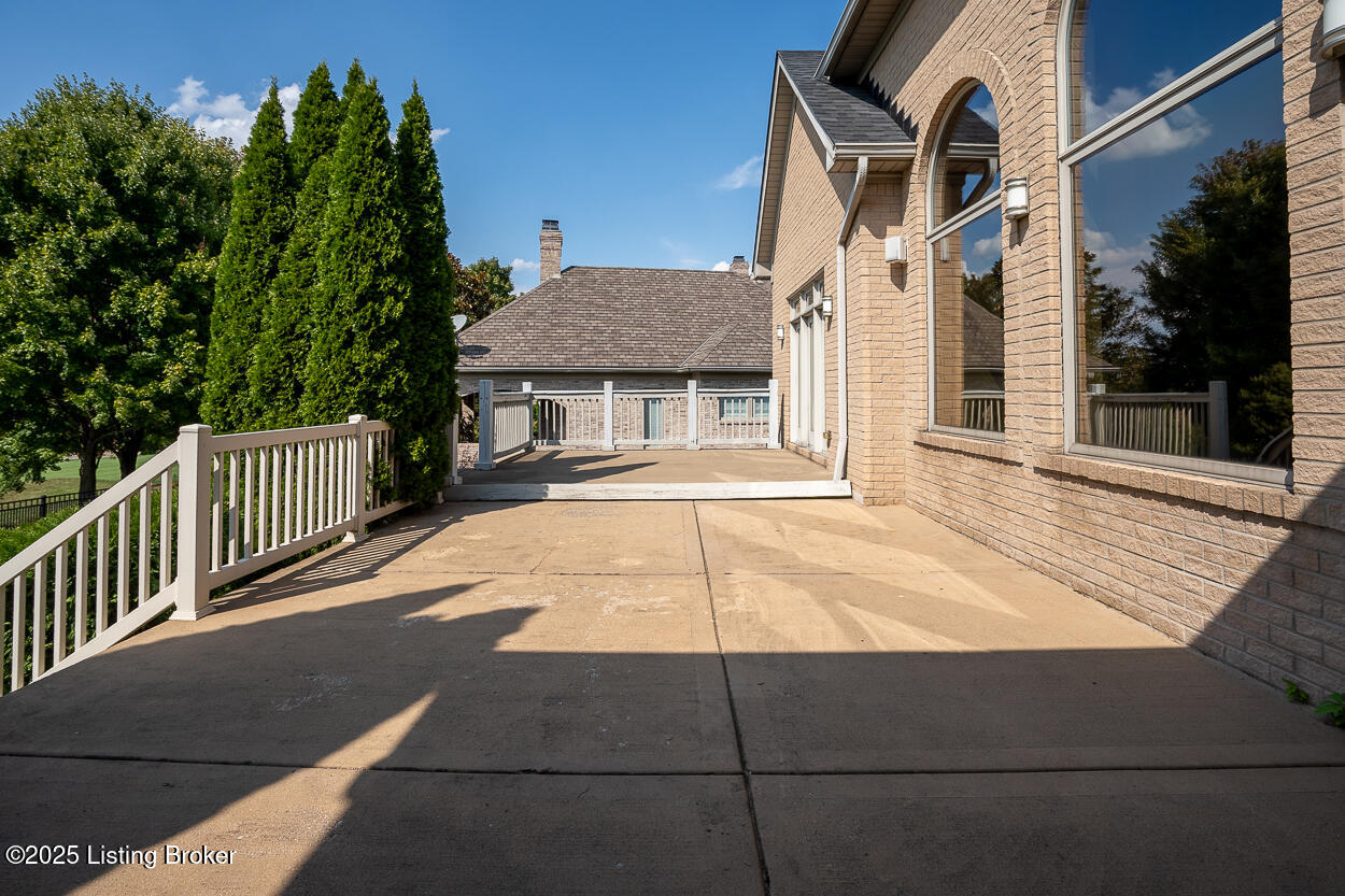 15407 Crystal Springs Way