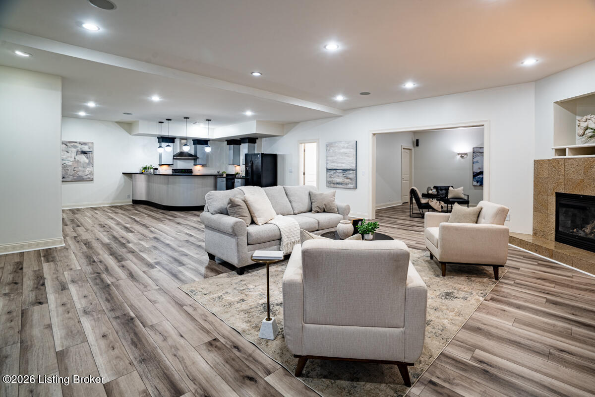 15407 Crystal Springs Way