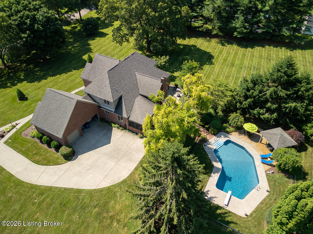 3616 Constantine Dr