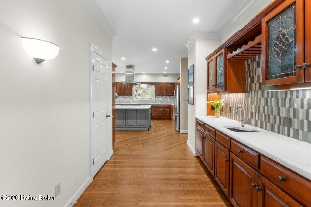 3616 Constantine Dr