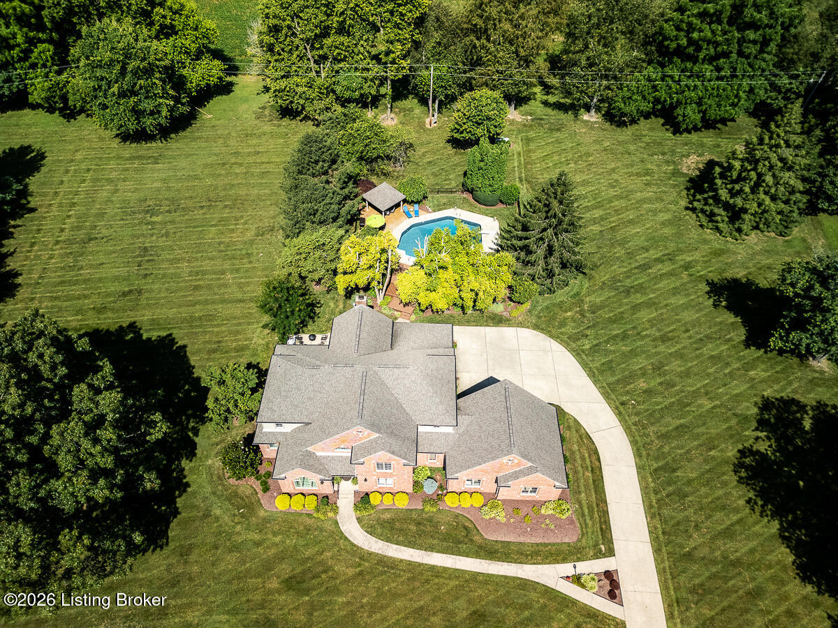 3616 Constantine Dr