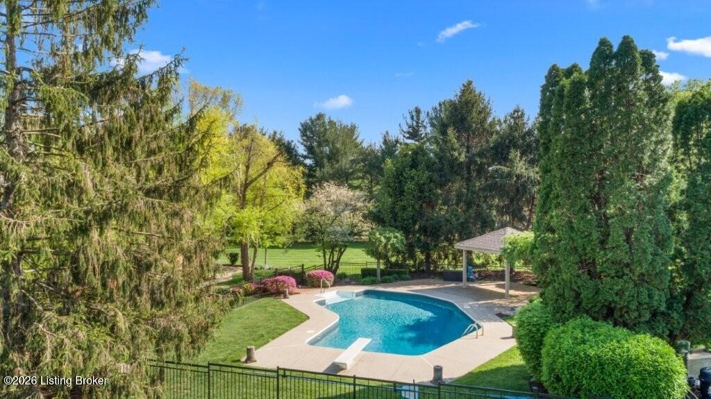3616 Constantine Dr