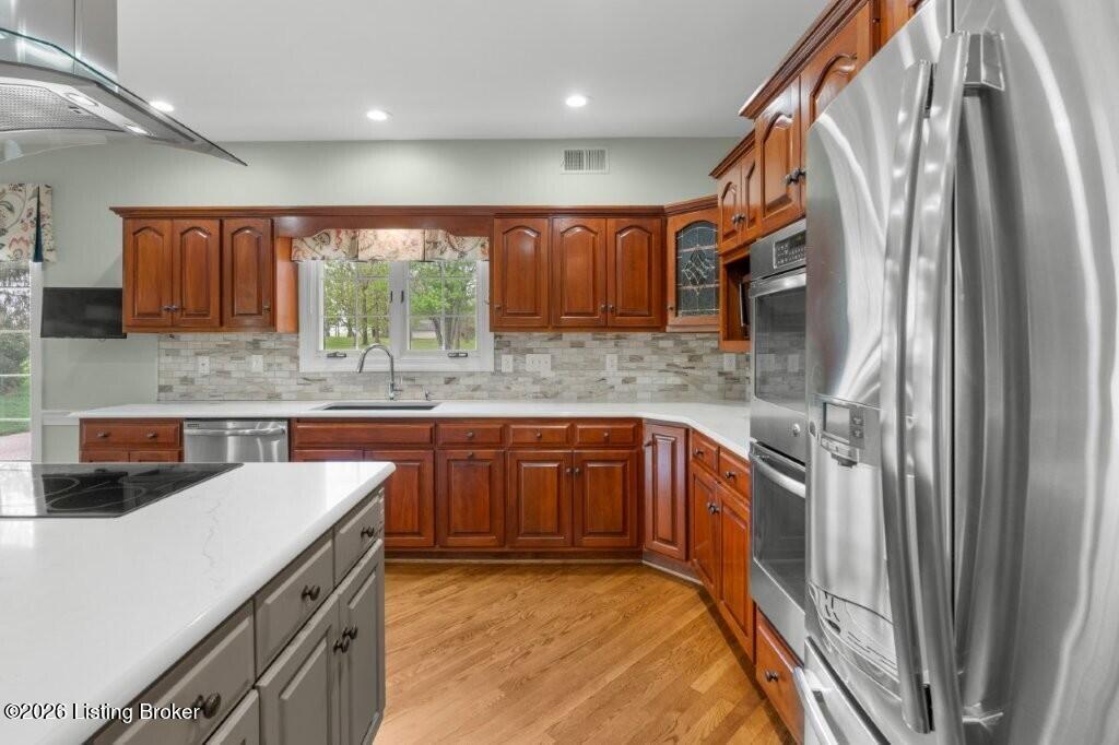 3616 Constantine Dr