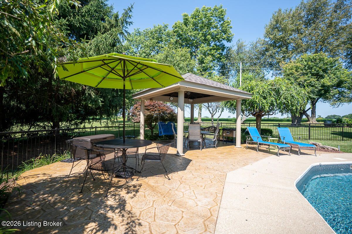 3616 Constantine Dr