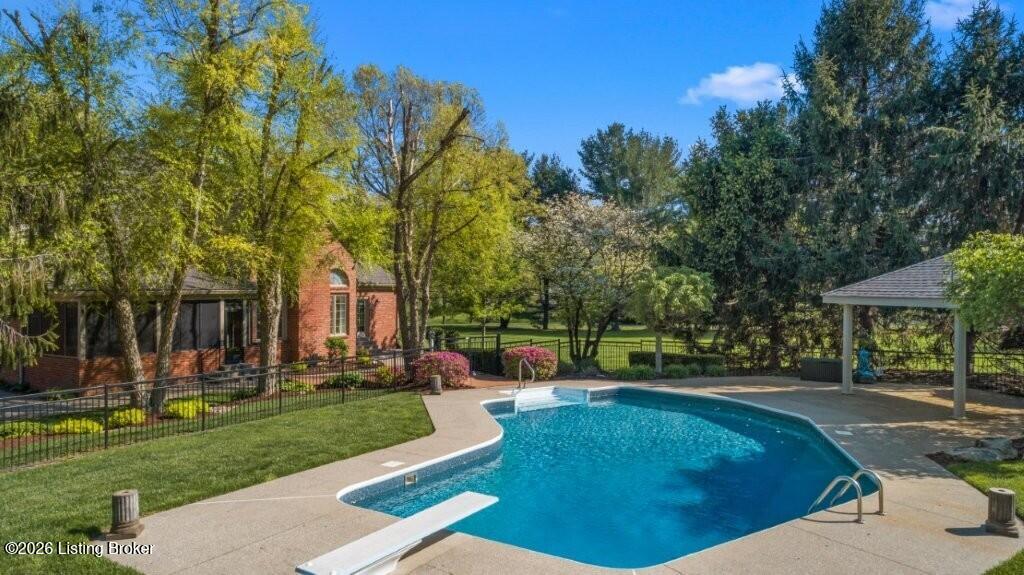 3616 Constantine Dr