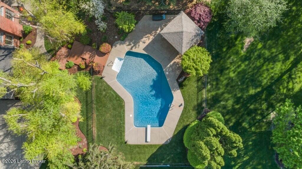 3616 Constantine Dr