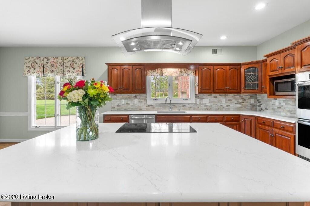 3616 Constantine Dr