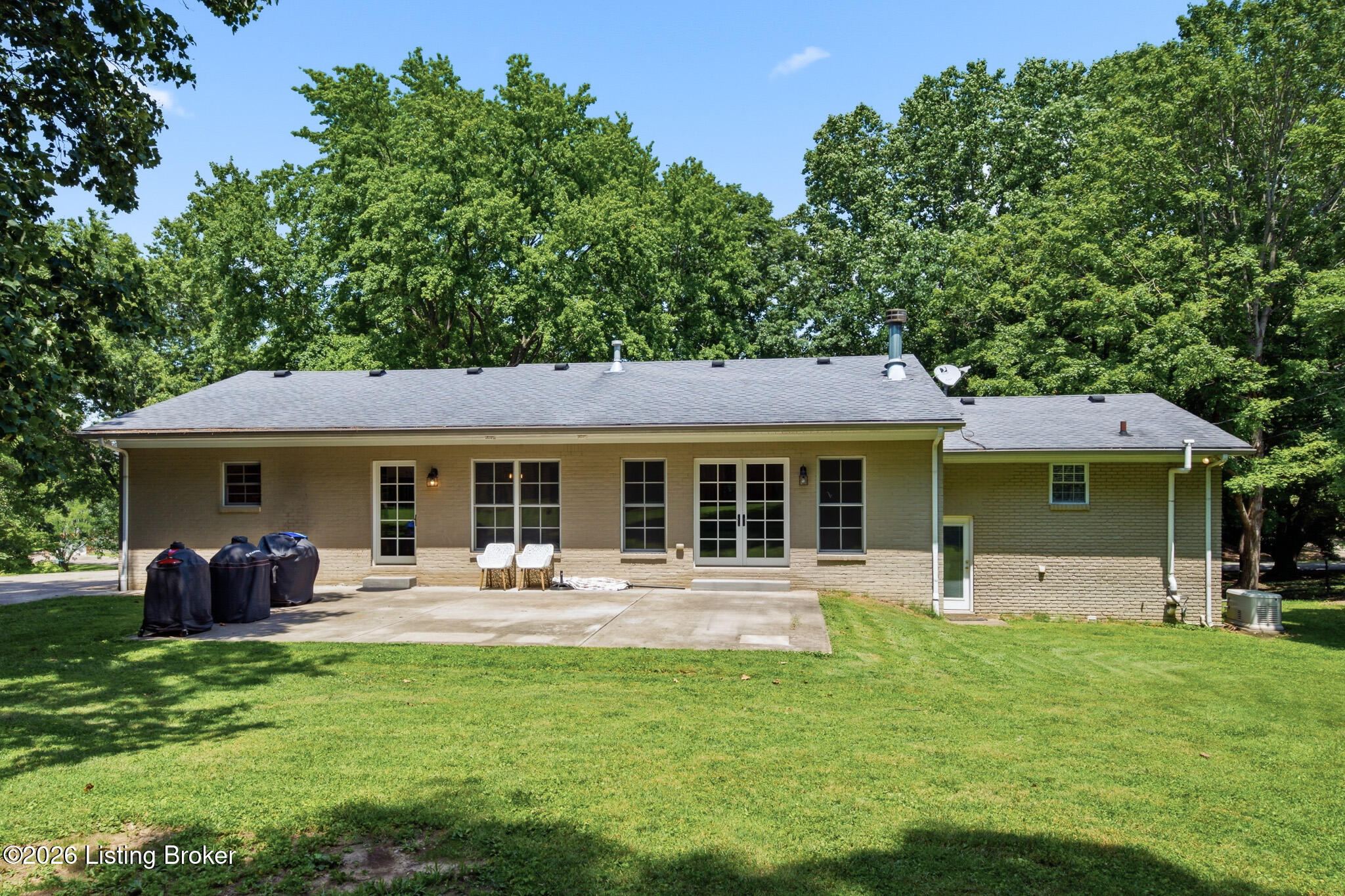 706 N Arbor Dr