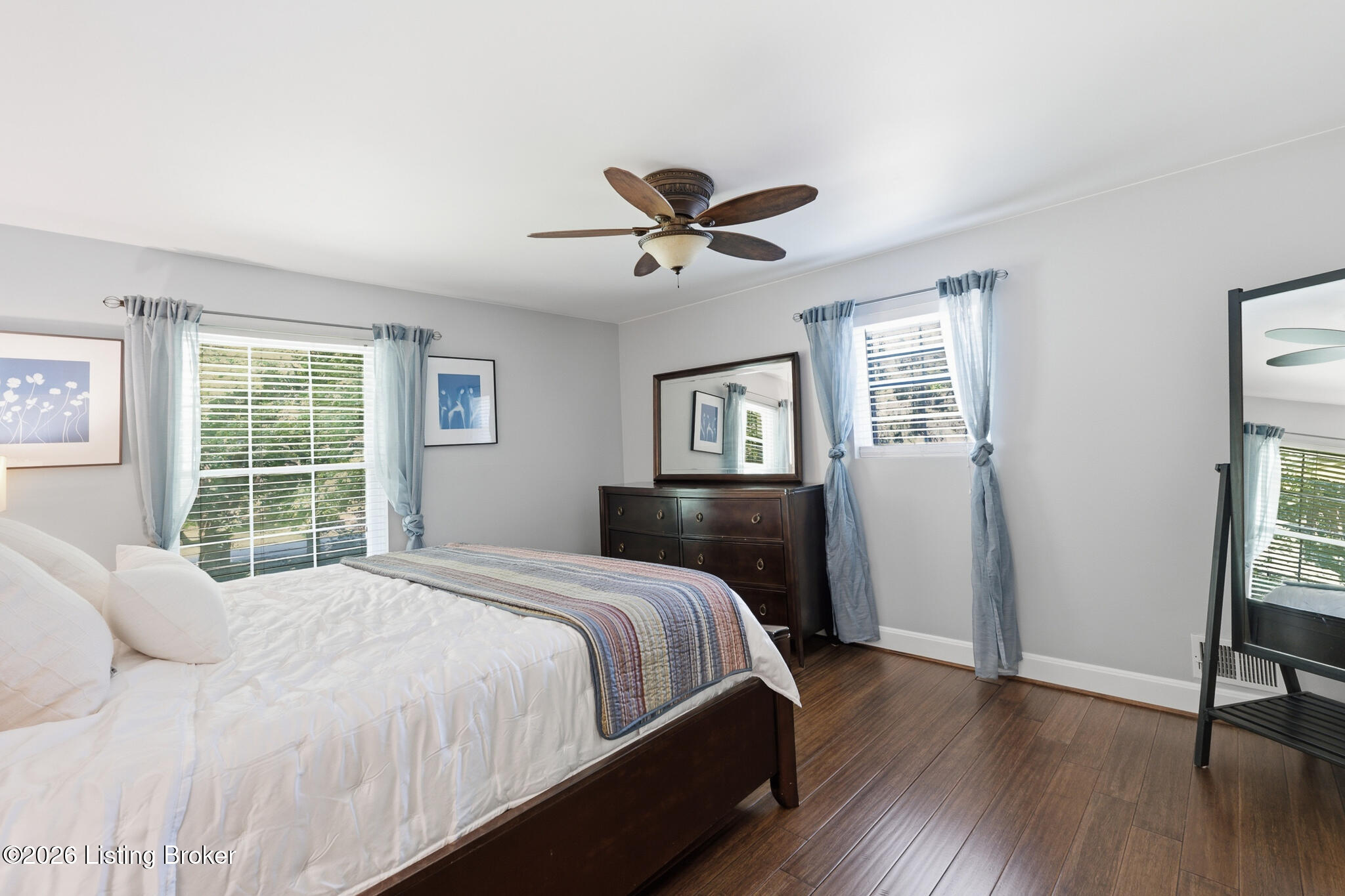 706 N Arbor Dr