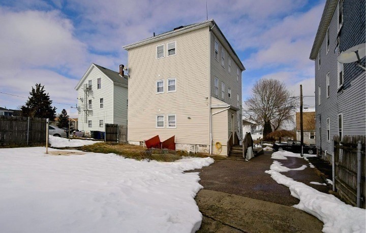 401 Buffinton St