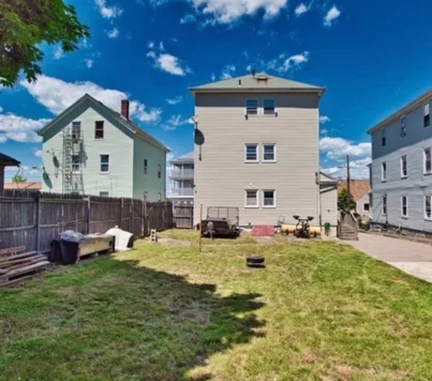 401 Buffinton St