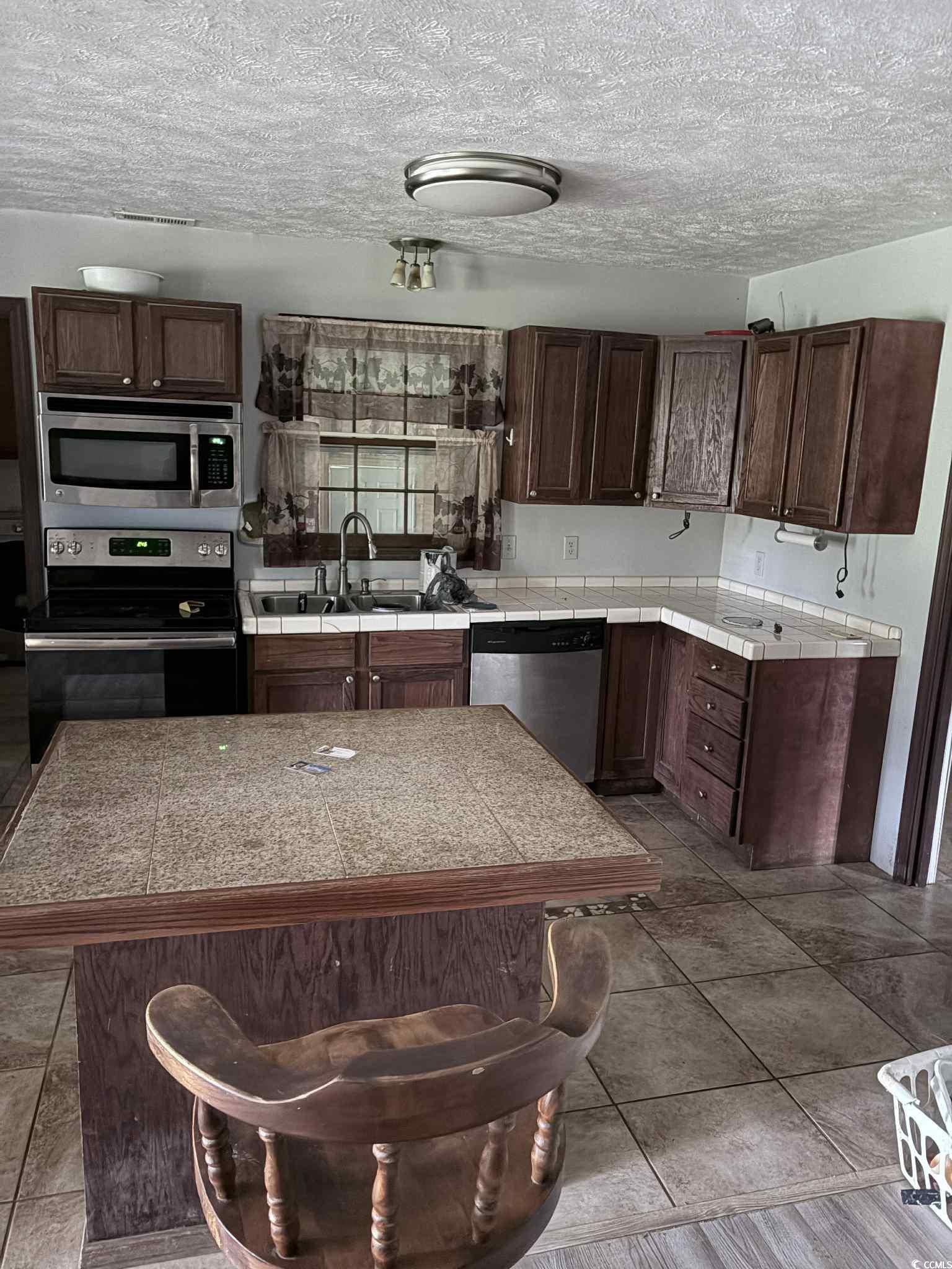2560 Wise Rd.