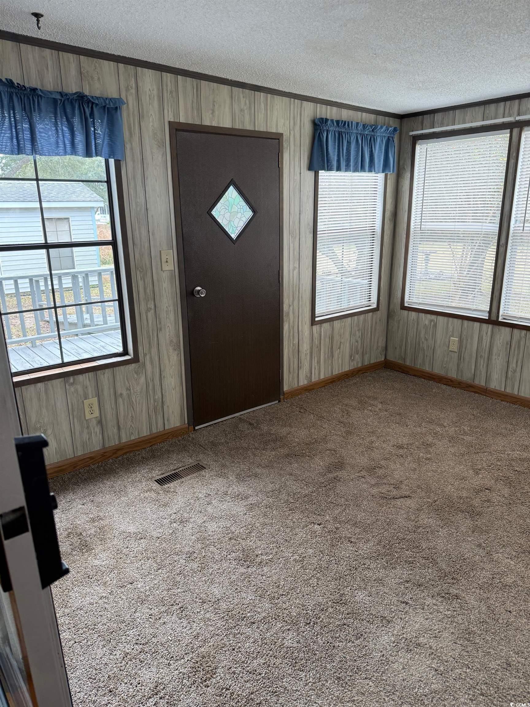 159 Crooked Island Circle