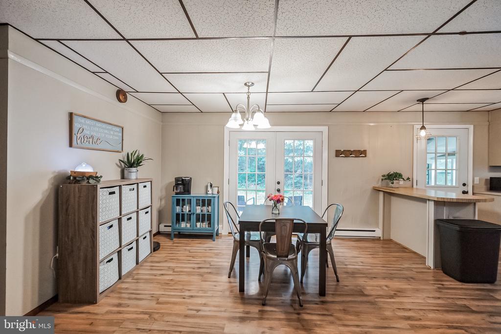 1160 Elverson Rd