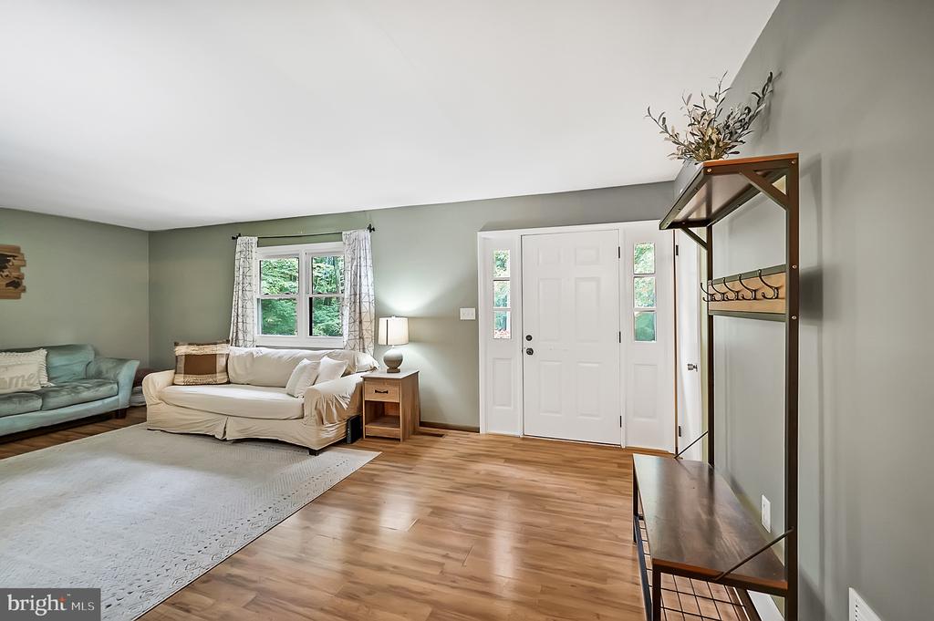 1160 Elverson Rd