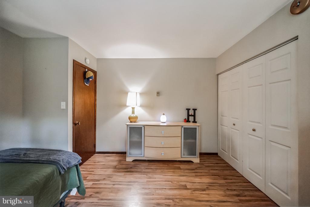 1160 Elverson Rd